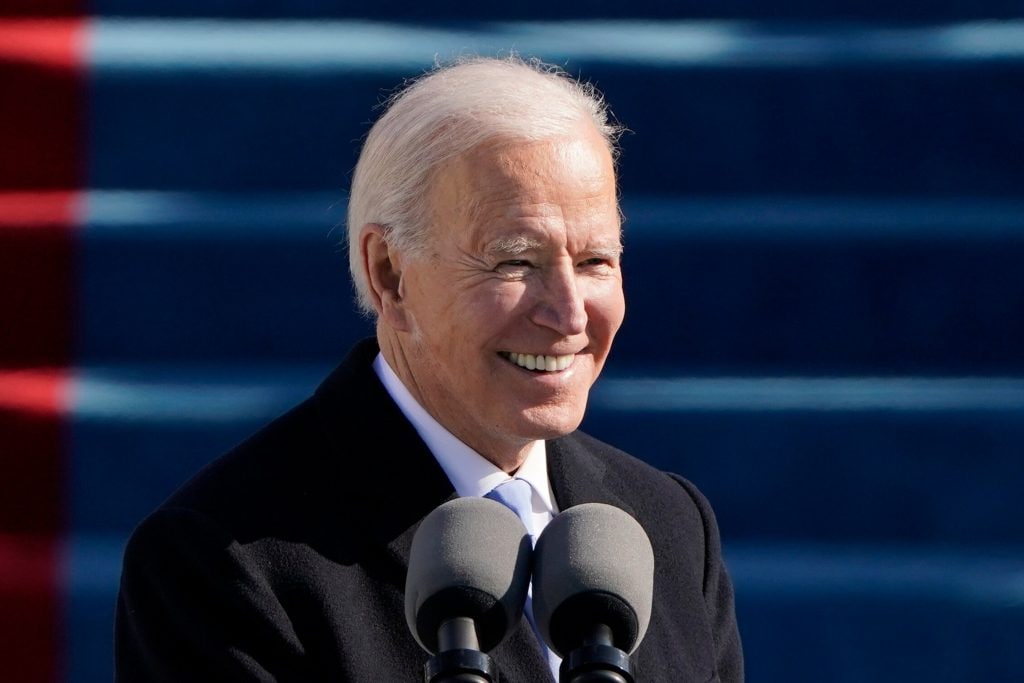 Biden officially takes over POTUS Twitter account