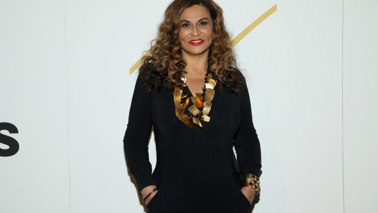 Tina Knowles shows off fierce makeup look from granddaughter Blue Ivy