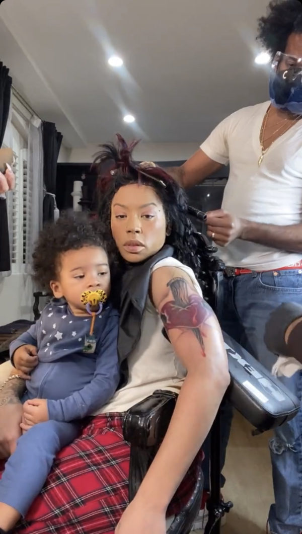 ‘That Tattoo Couldn’t Wait?’: Keyshia Cole Shows Her Getting a Tattoo and Her Hair Done While Holding Her Toddler