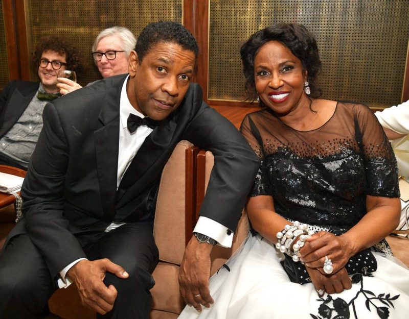 Denzel Washington crashes New York wedding photoshoot