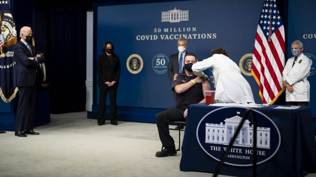 US Surgeon General touts vaccine safety amid Johnson & Johnson pause