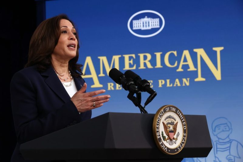 Kamala Harris encourages a nervous worker during his speech