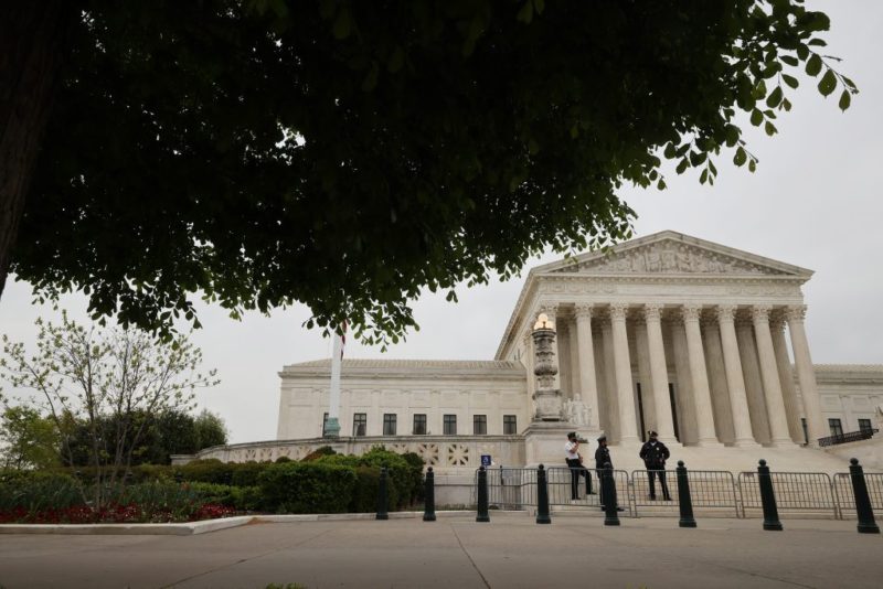 Supreme Court rejects Republican challenge to Pennsylvania ballot deadline