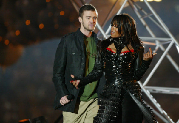 Fans Defend Janet Jackson after Justin Timberlake’s Former Manager Demands That She Forgive the Singer for 2004 Super Bowl ‘Wardrobe Blunder’