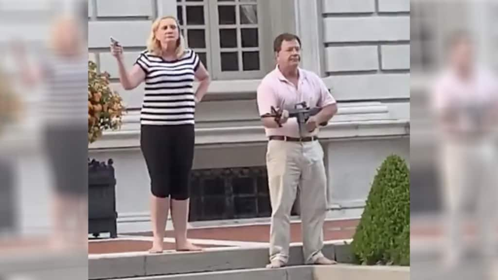 St. Louis couple who waved guns at protesters back in court