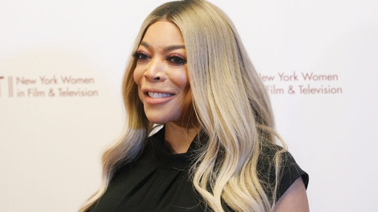 Wendy Williams reveals swollen feet amid health battle with lymphedema