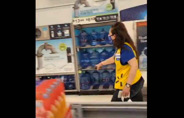 White Woman Loses Job at an Ohio Walmart After Falsely Accusing a Black Woman of Stealing at Self-Checkout, Company Issues Apology