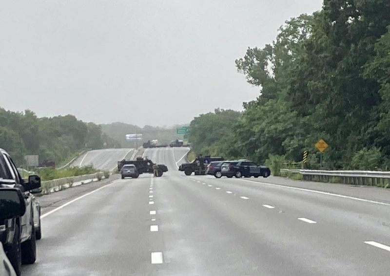 11 people in custody after hourslong armed standoff on I-95