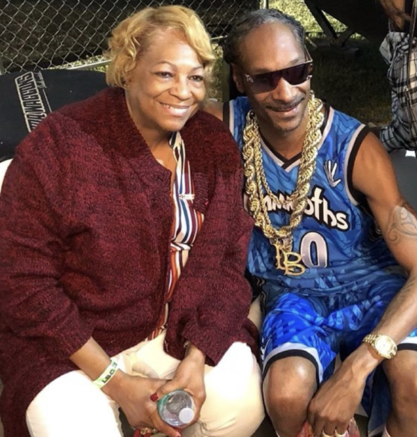 ‘She Opened Up Her Eyes to C Us’: Snoop Dogg Says His Mother Is ‘Still Fighting’ After Having Been In the Hospital for Months