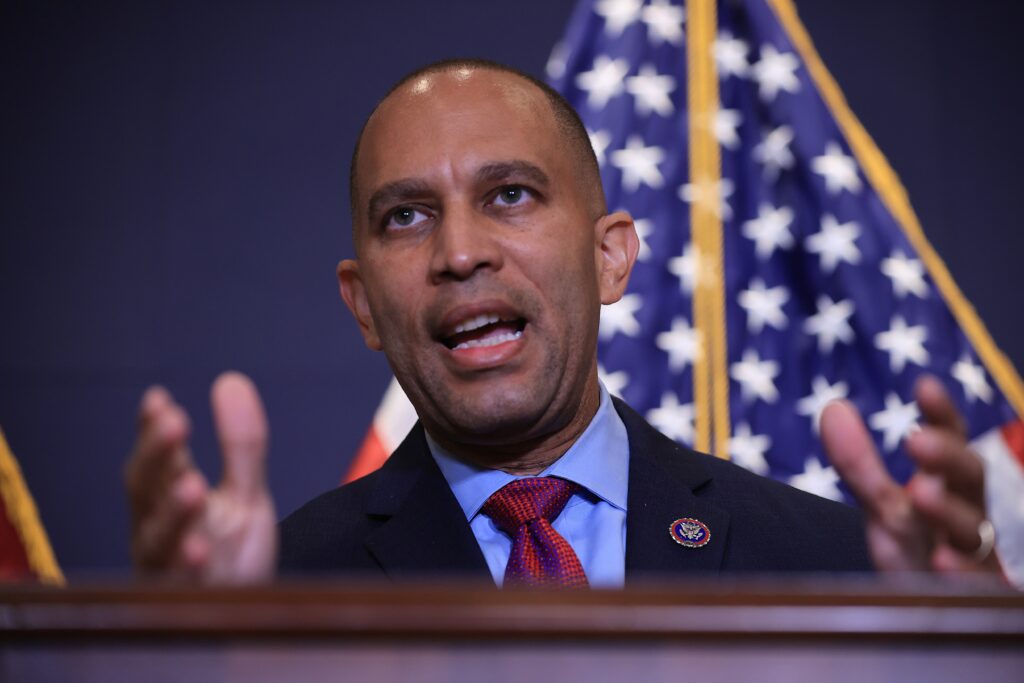 Rep. Hakeem Jeffries could make history succeeding House Speaker Nancy Pelosi