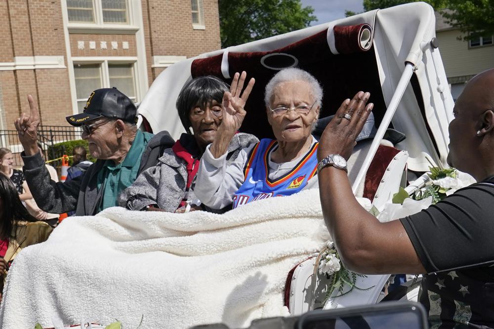 Maxine Waters leads reparations push for Black Tulsans enslaved by Native Americans