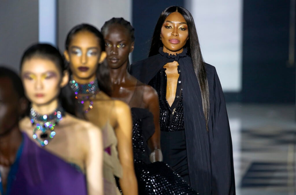 Naomi Campbell steals Lanvin show at Paris Fashion Week