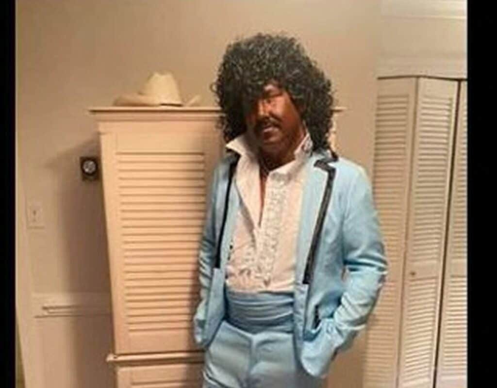 Virginia councilman deletes, apologizes and still defends photo in Blackface costume