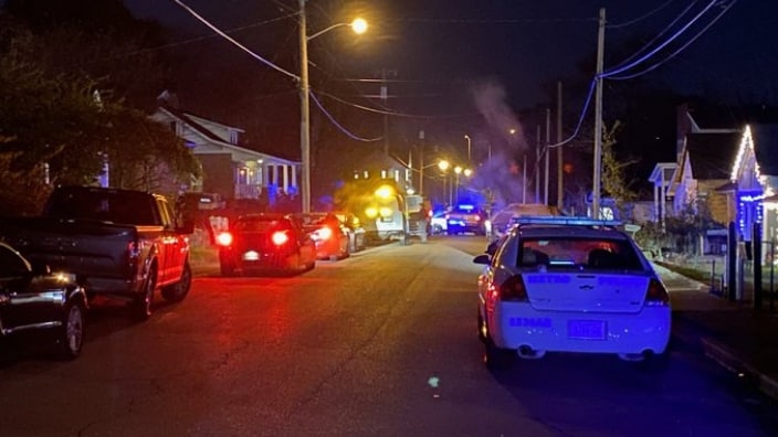 2 teen brothers dead, 4 wounded in shooting at Nashville apartment