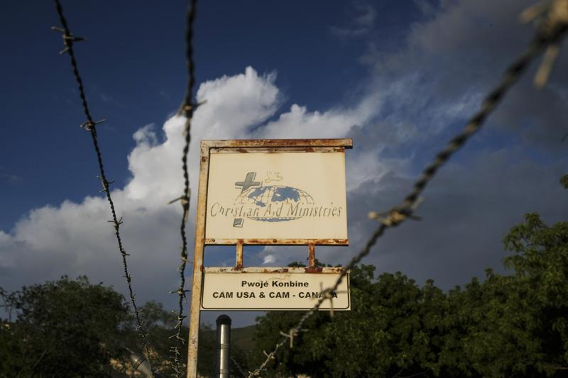 US missionaries say 2 of 17 abductees freed in Haiti