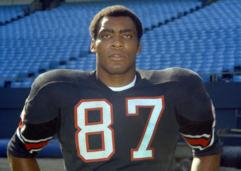 Football Hall of Famer Claude Humphrey dies as age 77