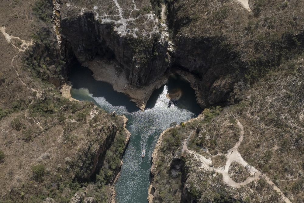 Wall of rock falls on boaters on Brazilian lake, killing 6