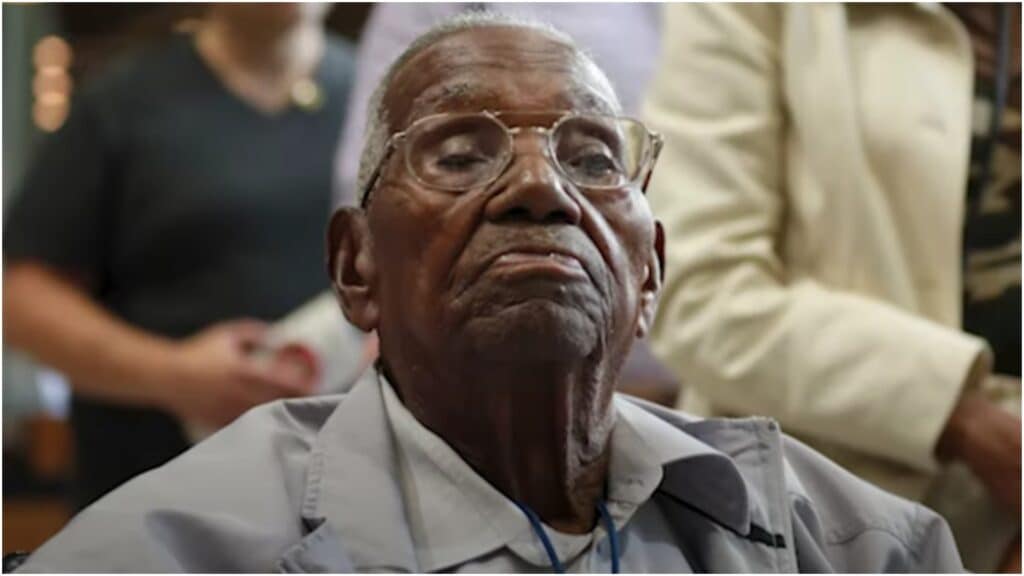 Lawrence Brooks, oldest U.S. veteran of WWII, dead at 112