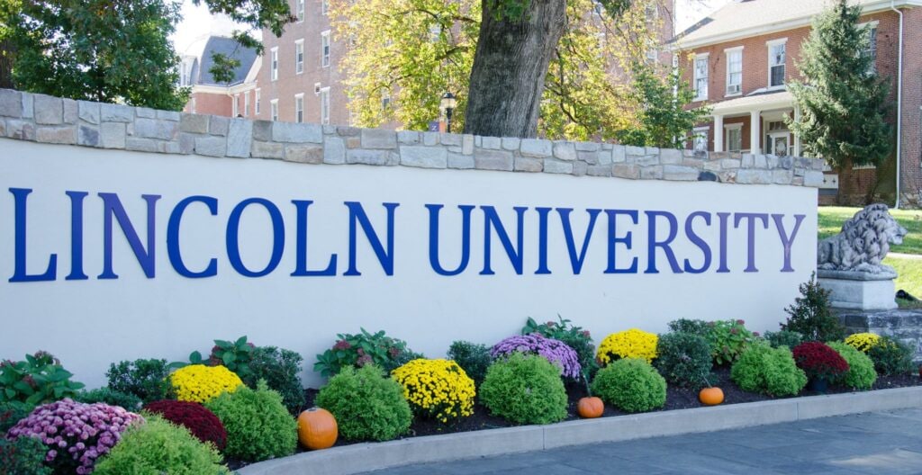 1 student killed, 2 others injured in Lincoln University stabbing