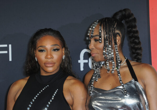 ‘No Matter How Far We’ve Come, We’re Reminded That It’s Not Enough’: Serena Williams Slams New York Times for Photo Mix-Up Presenting Her Sister Venus as Serena