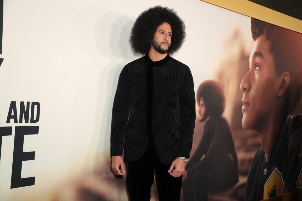 Colin Kaepernick still wants to play in NFL, seeks receivers