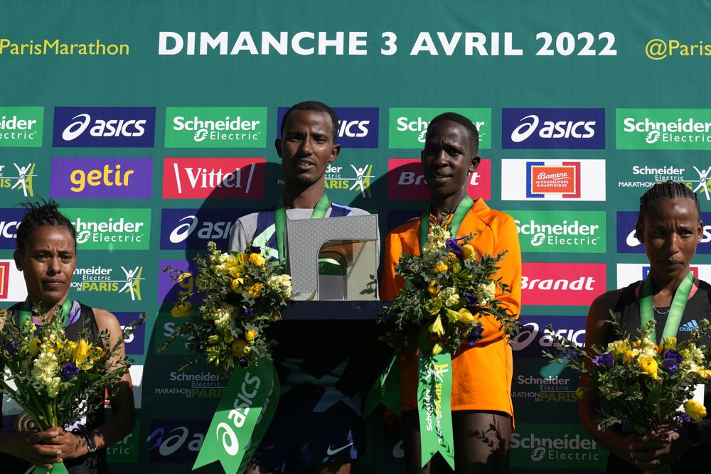 Kenya’s Jeptum breaks women’s record at Paris marathon￼