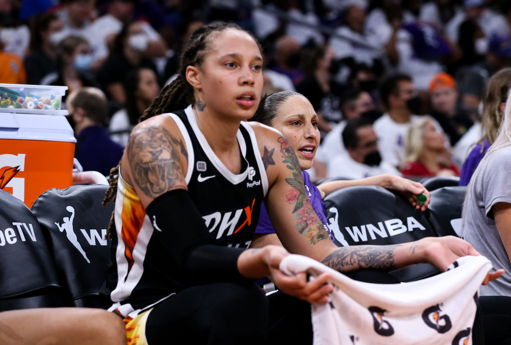 Free Brittney Griner: Russian-U.S. Prisoner Swap Excludes WNBA Star