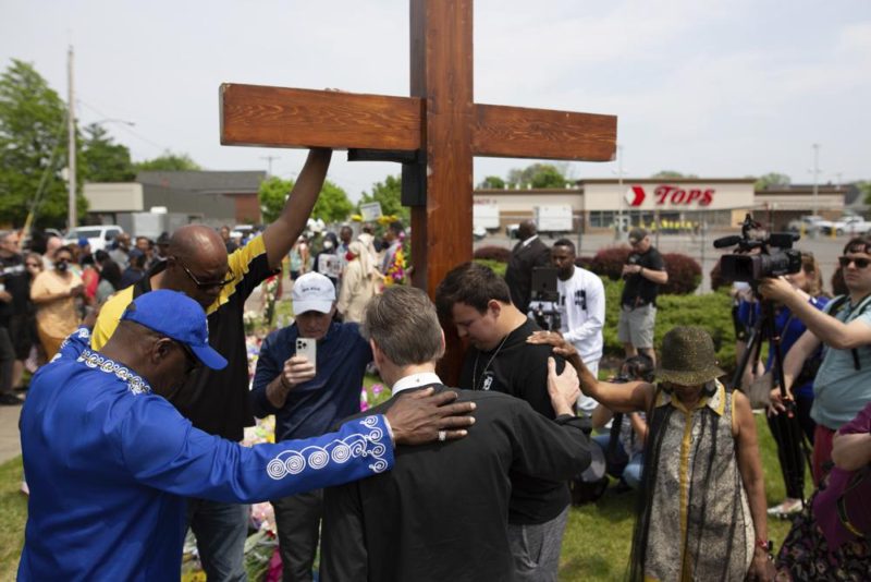 Buffalo shooting victim laid to rest; city marks 1 week￼