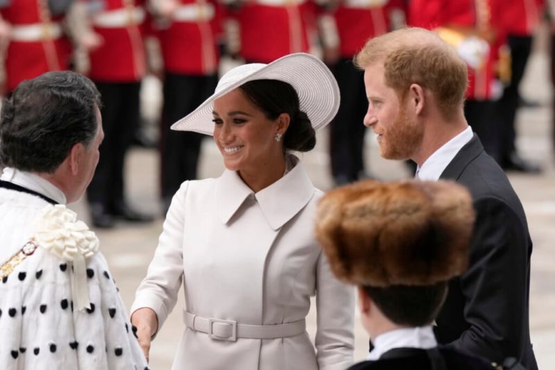 Necks crane and stretch to watch Meghan and Harry at Queen’s Jubilee church service