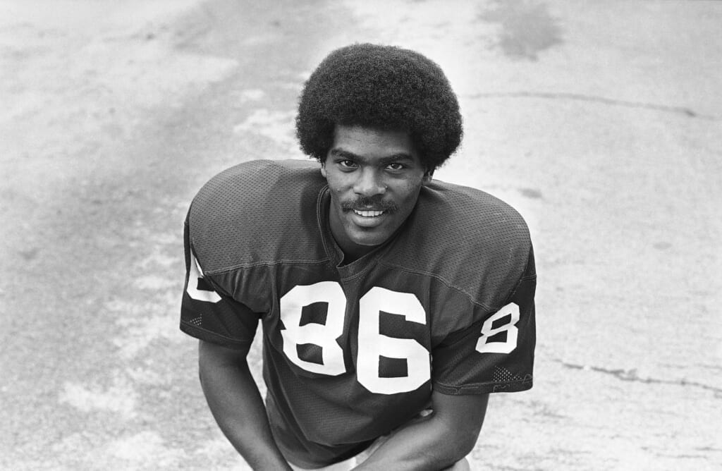 Marlin Briscoe, 1st Black starting QB in AFL, dies at 76