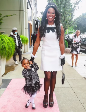 ‘I Don’t Even Think I’m That Picky’: Kenya Moore Gushes Over Her Daughter Being a Little Fashionista 