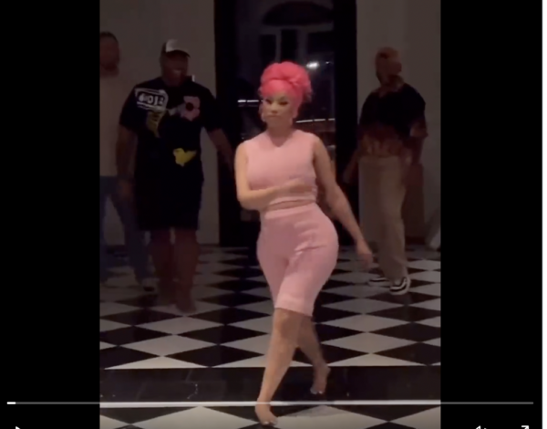 ‘I Really Thought This Was About to be Nicki’: Cardi B Serves Body and Pink Hair, Several People Online Mistake Her for Nicki Minaj