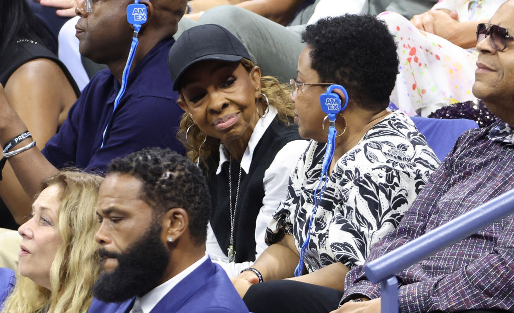 US Open Announcers Misidentify Dionne Warwick As Gladys Knight During Serena Williams Match