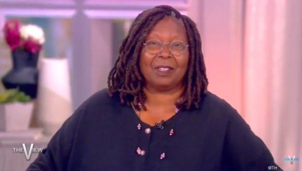 ‘I Didn’t Notice Either’: Whoopi Goldberg Reveals Why She Began Shaving Her Eyebrows and Claims that Her Ex Husband Never Noticed, Fans React 