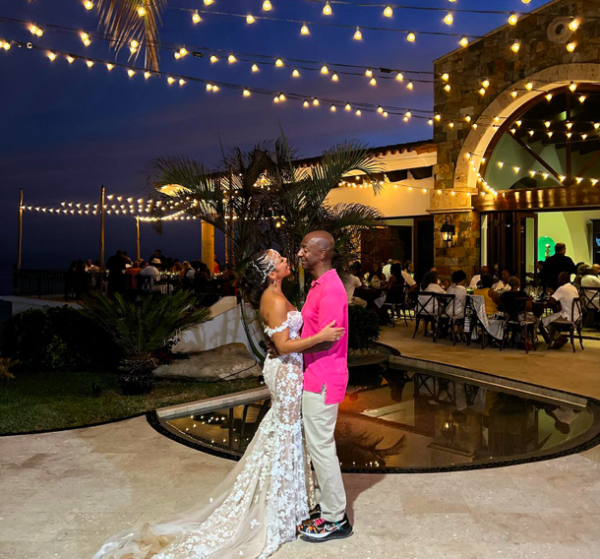 ‘He Wore THAT to Their Wedding?: Chante Moore Gets Married to Former BET Exec Stephen G. Hill, and Folks Are Very Confused By the Wedding Photos  
