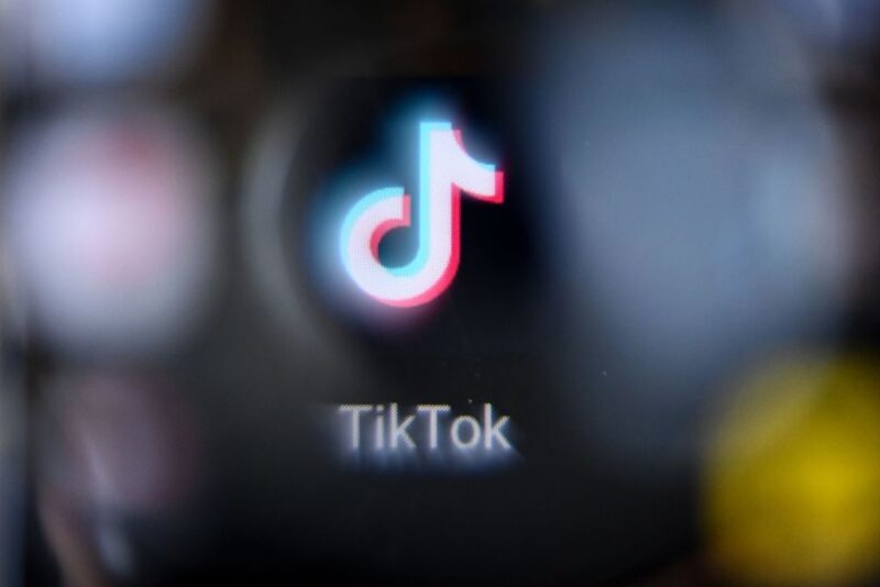 TikTok Chef Apologizes For Disparaging Black Women After Old Misogynistic Tweets Resurface