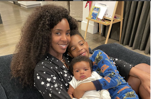 ‘He Saw His Life Flash Before His Little Eyes’: Kelly Rowland’s Scares Son with Her Dance Moves, Fans Crack Up at How Tight He’s Holding On