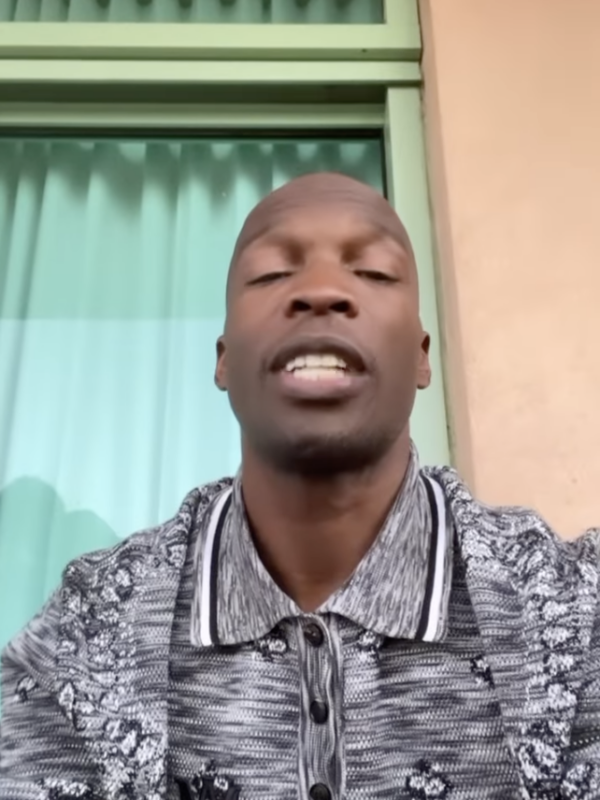 ‘Nah He Really the Dad From ‘Everybody Hates Chris.’ I Love it!’: Fans React After Chad ‘Ochocinco’ Johnson Reveals Why He Wore the Same Outfit for Four Days on Vacation