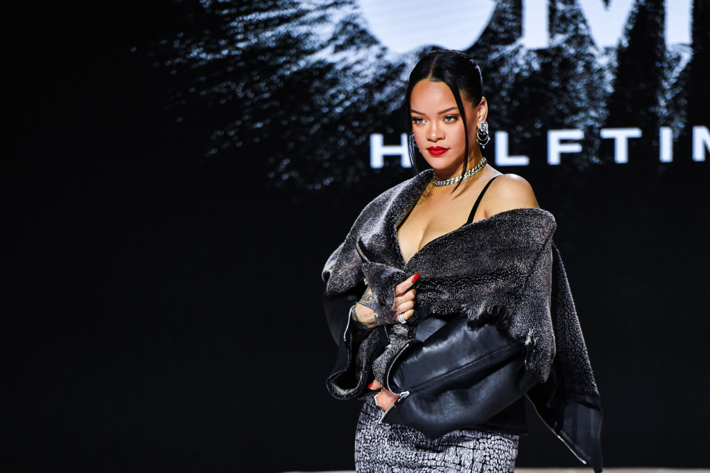 Rihanna Says Super Bowl Halftime Performance Will Be ‘Representing For Black Women Everywhere’