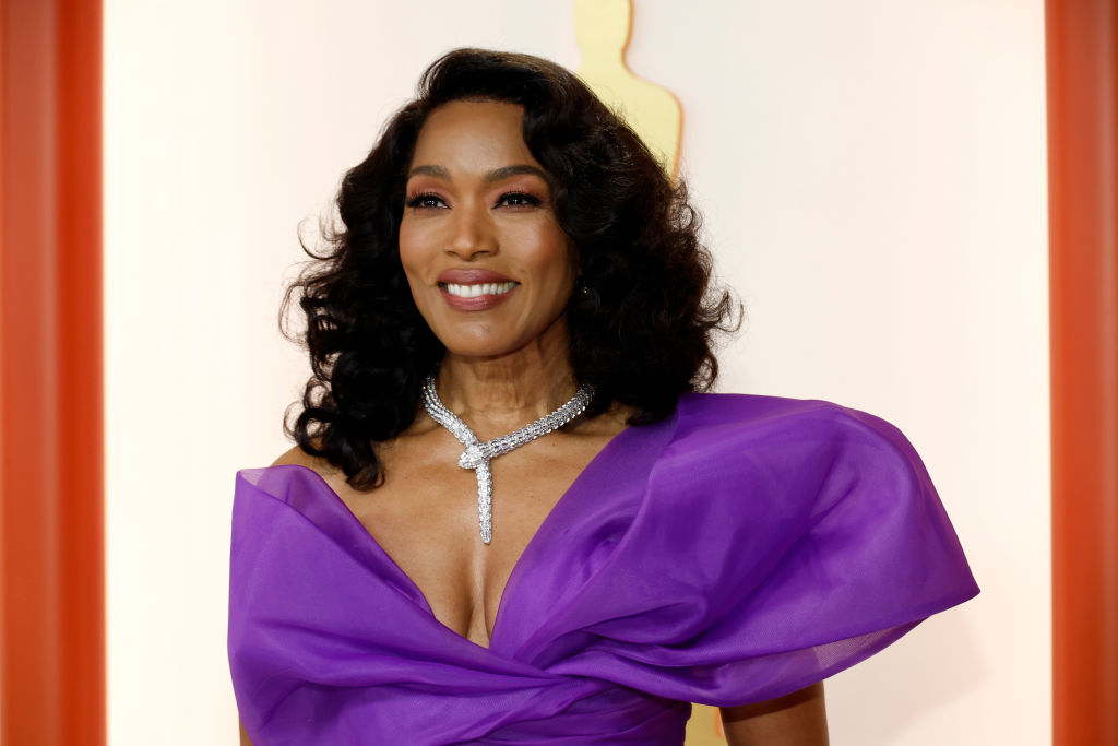 After Angela Bassett’s Latest Oscars Snub, Black Twitter Defends Actress From ‘Sore Loser’ Accusations