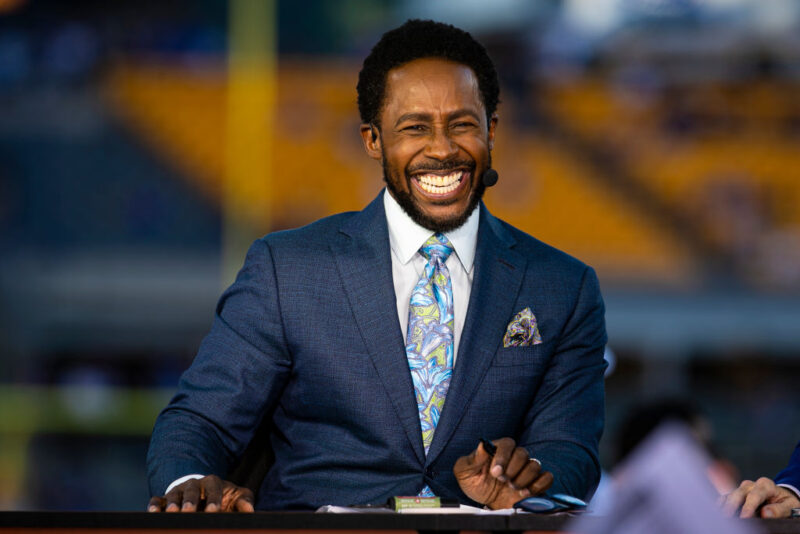 ‘The Caucasity’: Desmond Howard’s Airplane Video Shows White Privilege Backfiring Spectacularly