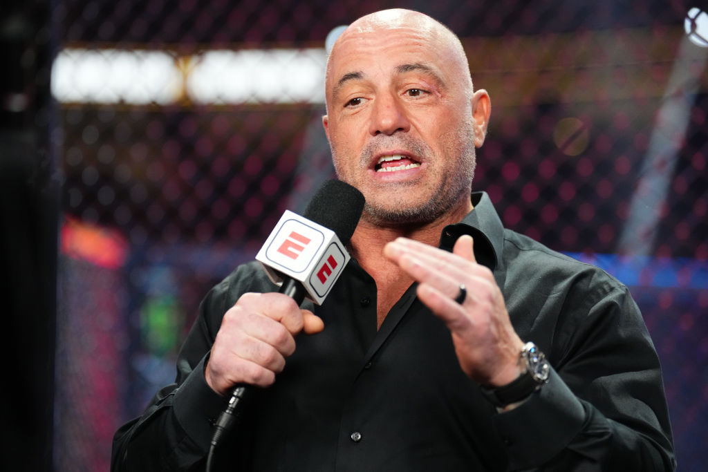 Joe Rogan Defends Jason Aldean By Whitesplaining How Rap Music Is ‘Infinitely Worse’