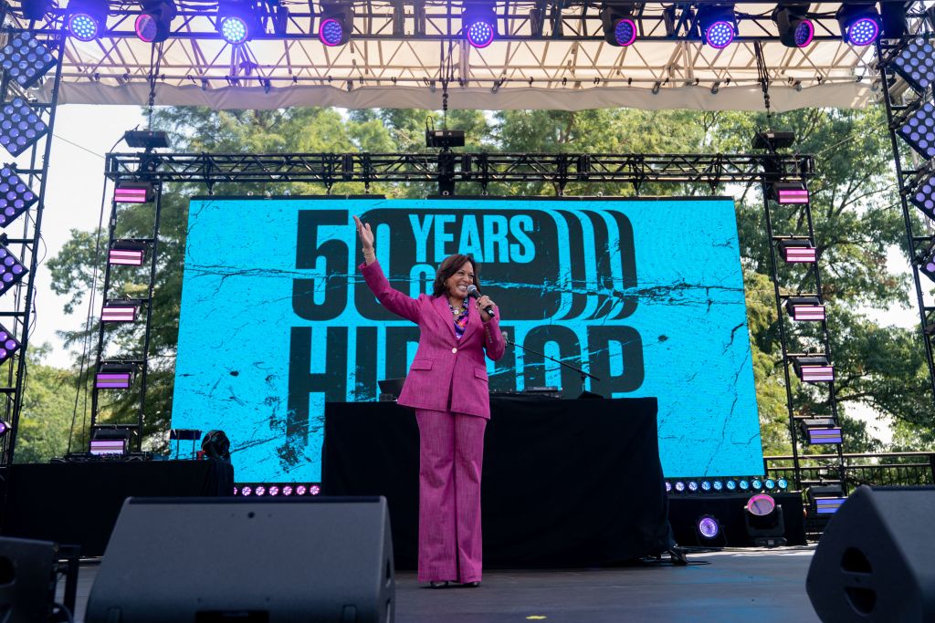 ‘Vivrant Thing!’ Kamala Harris Goes Viral After Dancing At Hip-Hop 50 Celebration
