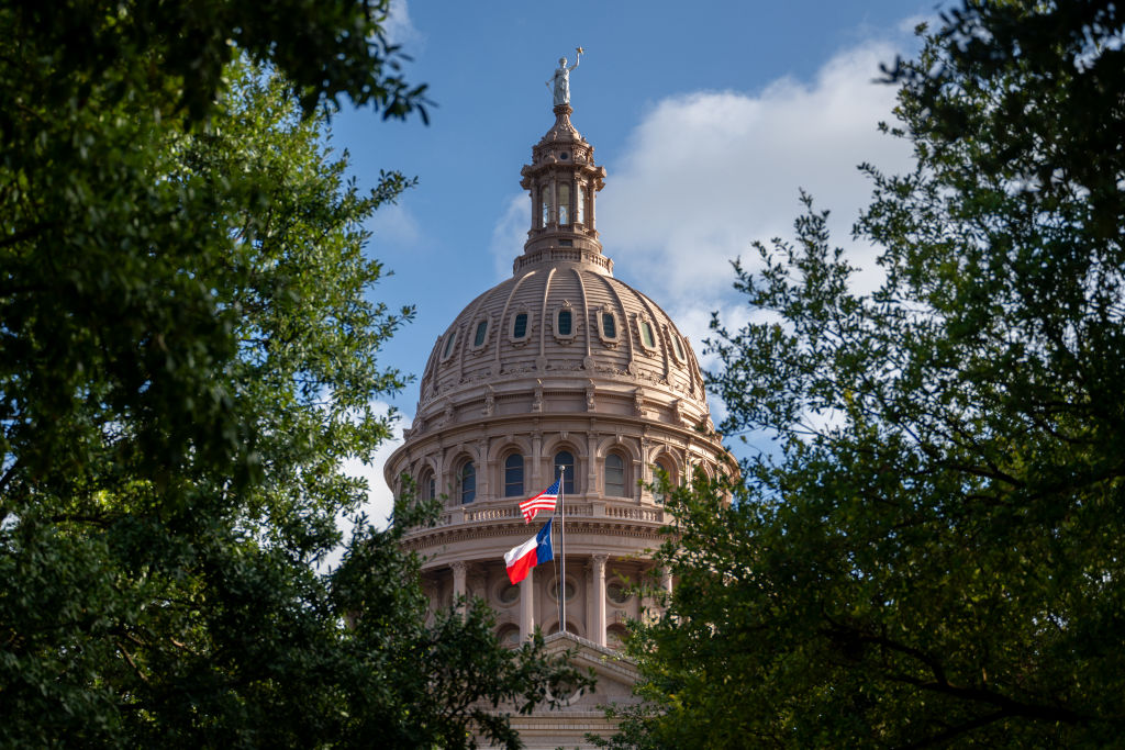 ‘Show Me Your Papers’: Texas Republicans Advance ‘Stop And Frisk’ Bill For Undocumented Migrants