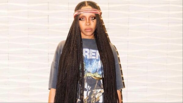 Erykah Badu Is a Whole Mood After Coming Out on Stage Smoking with Her ‘Natural’ Cheeks Showing