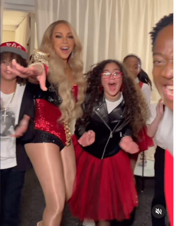 Mariah Carey Criticized by Fans Who Say Her Dance Moves and Alleged Lip Syncing Make Madonna Look Like a Better Performer