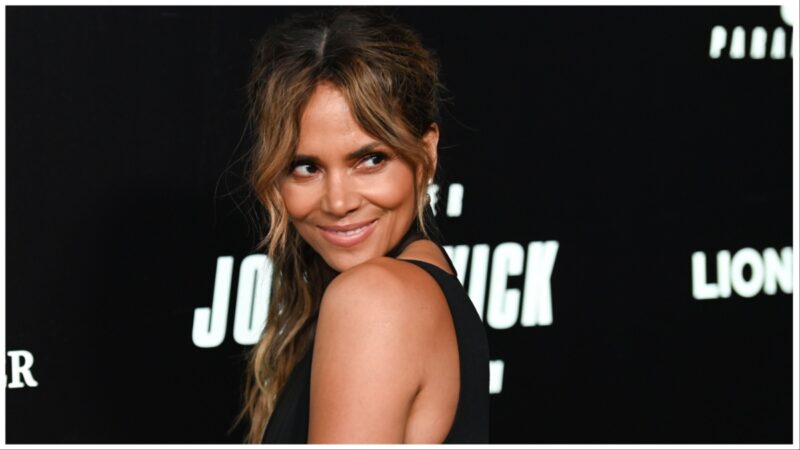 ‘We Might Have to Cut This Sh— Off’: Halle Berry Accidentally Gives a Peep Show While Struggling During This wardrobe malfunction