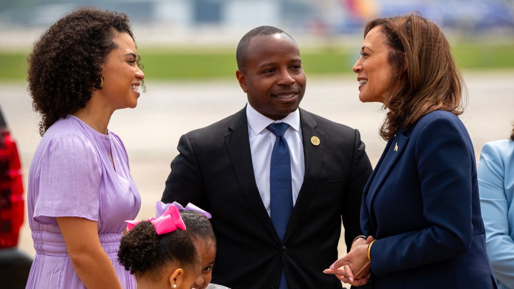 ‘They’re the reason why I do what I do’: Milwaukee mayor shares VP Harris’ heartwarming moment with daughters