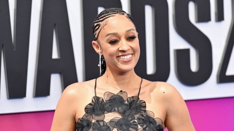 Children, beware! Tia Mowry officially declares it ‘you got school tomorrow’ season