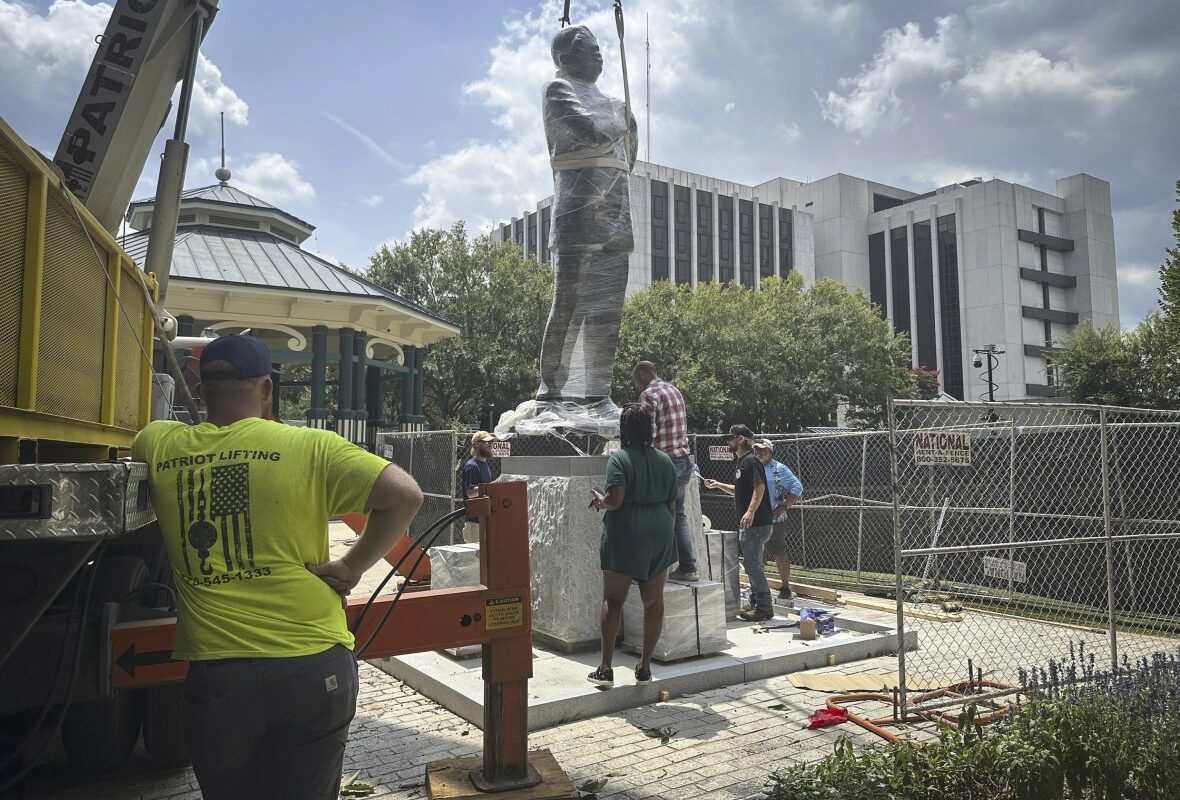 John Lewis bronze statue replaces Confederate monument in Decatur, Georgia